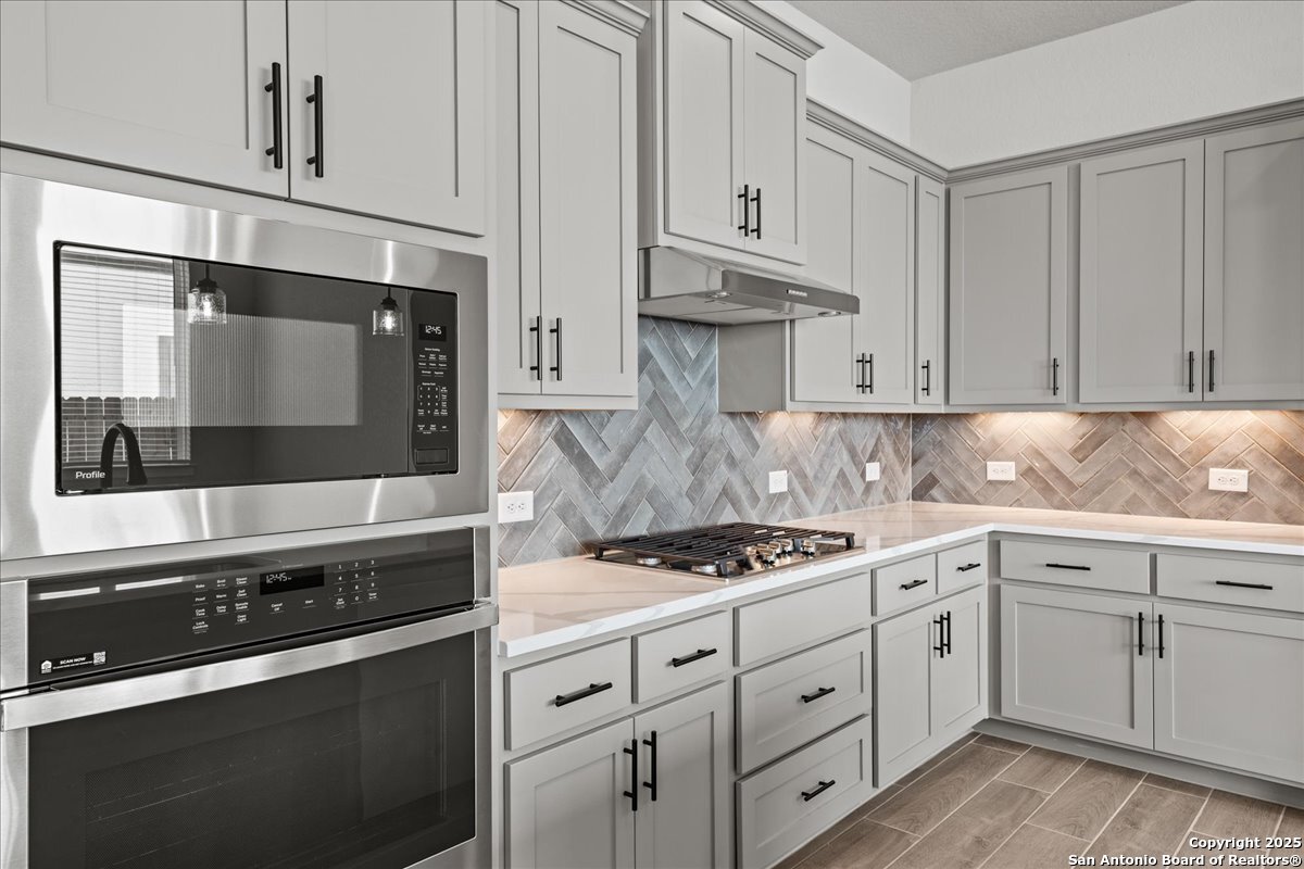 1322 Red Fox New Braunfels TX 78132
