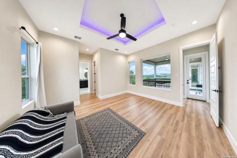 148 Private Road 1749 Mico TX 78056