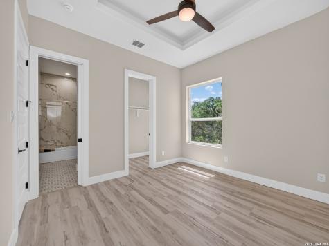 148 Private Road 1749 Mico TX 78056