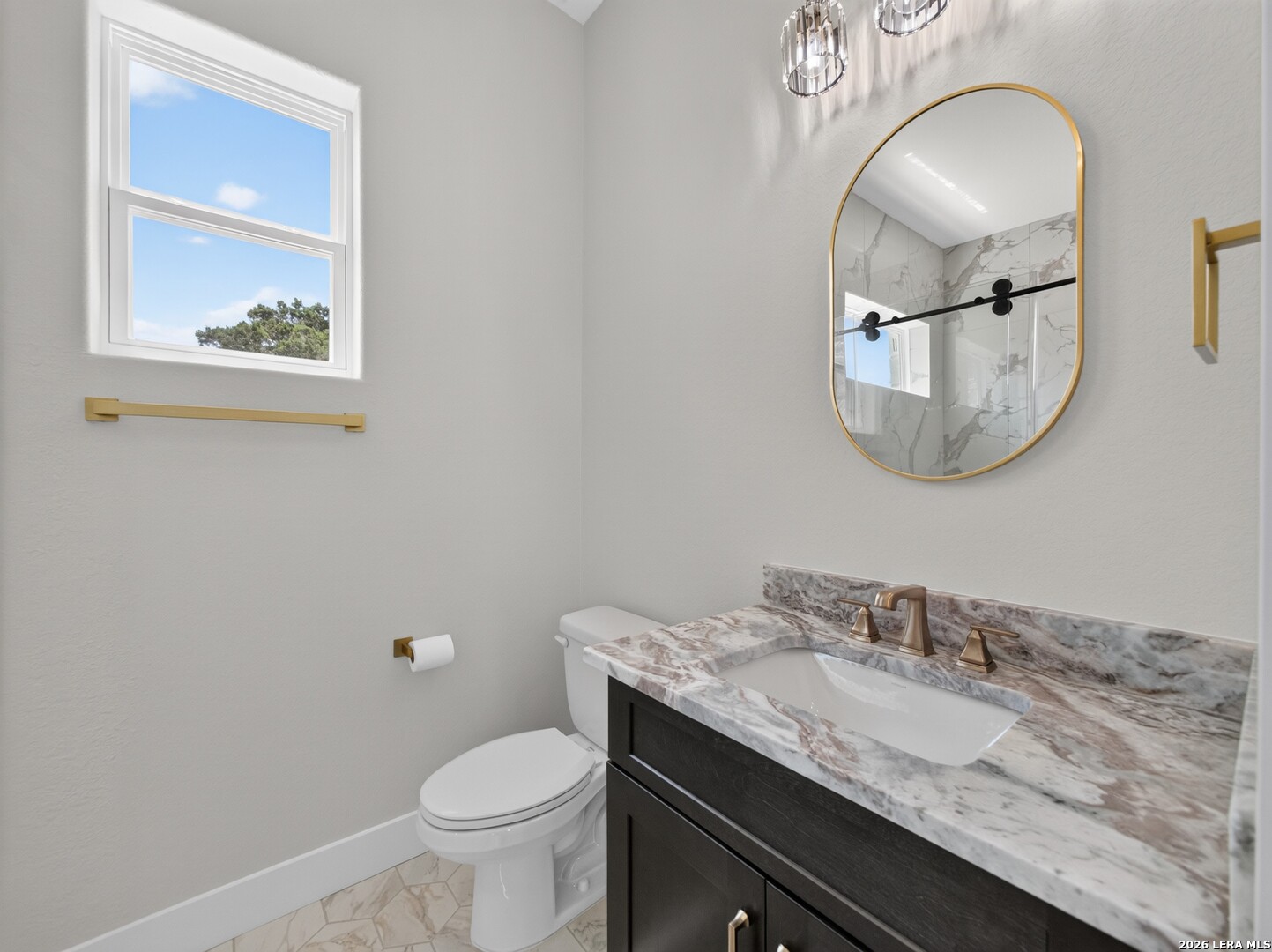 148 Private Road 1749 Mico TX 78056