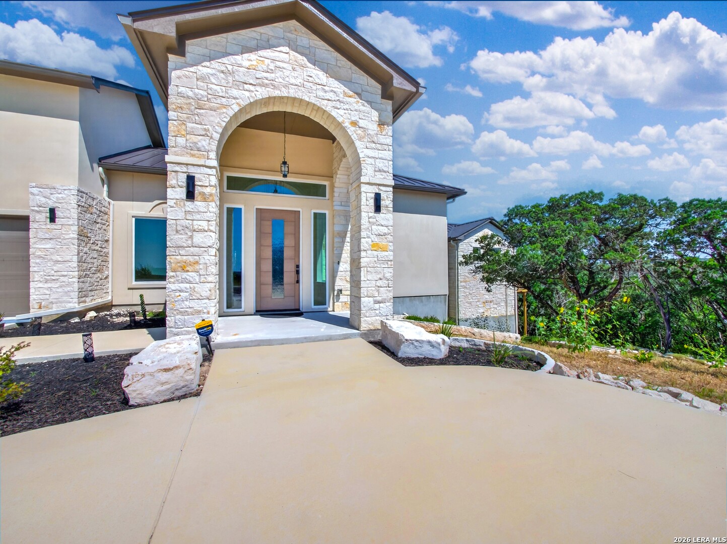 148 Private Road 1749 Mico TX 78056