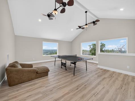148 Private Road 1749 Mico TX 78056