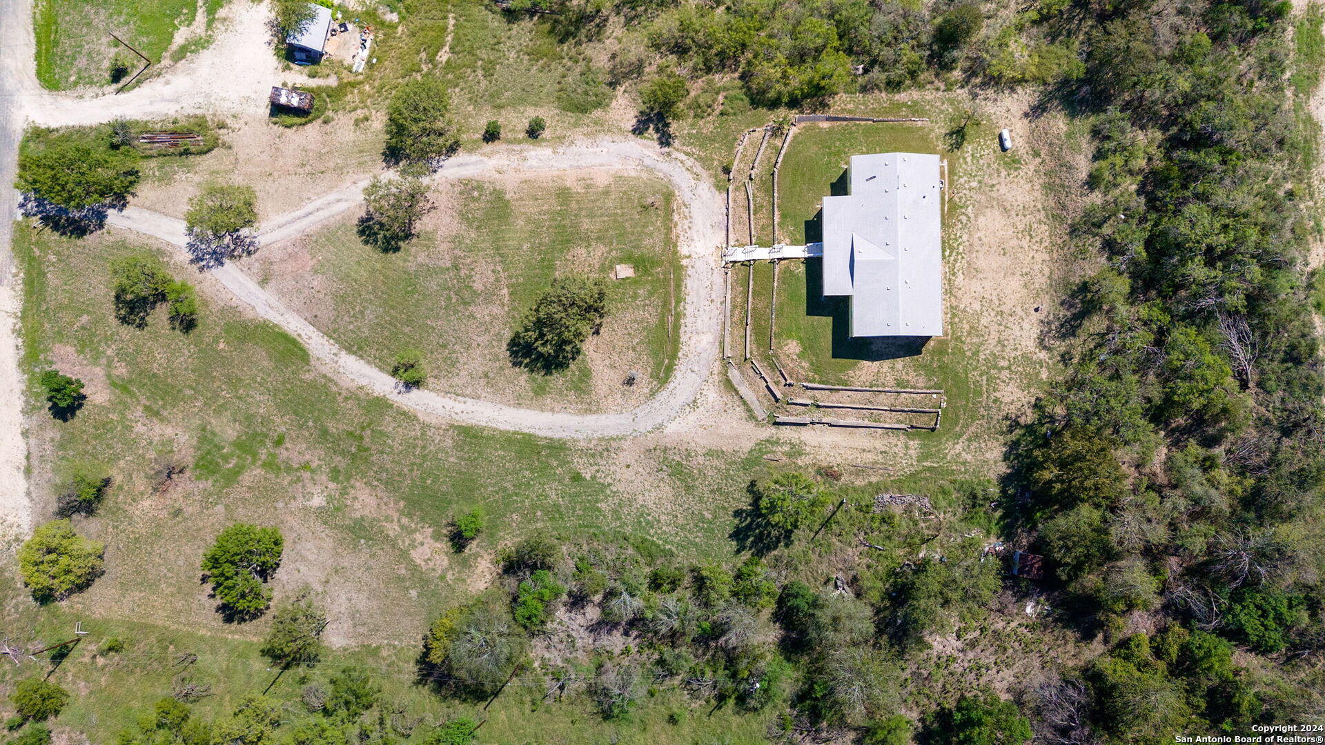18410 County Road 5724 Castroville TX 78009