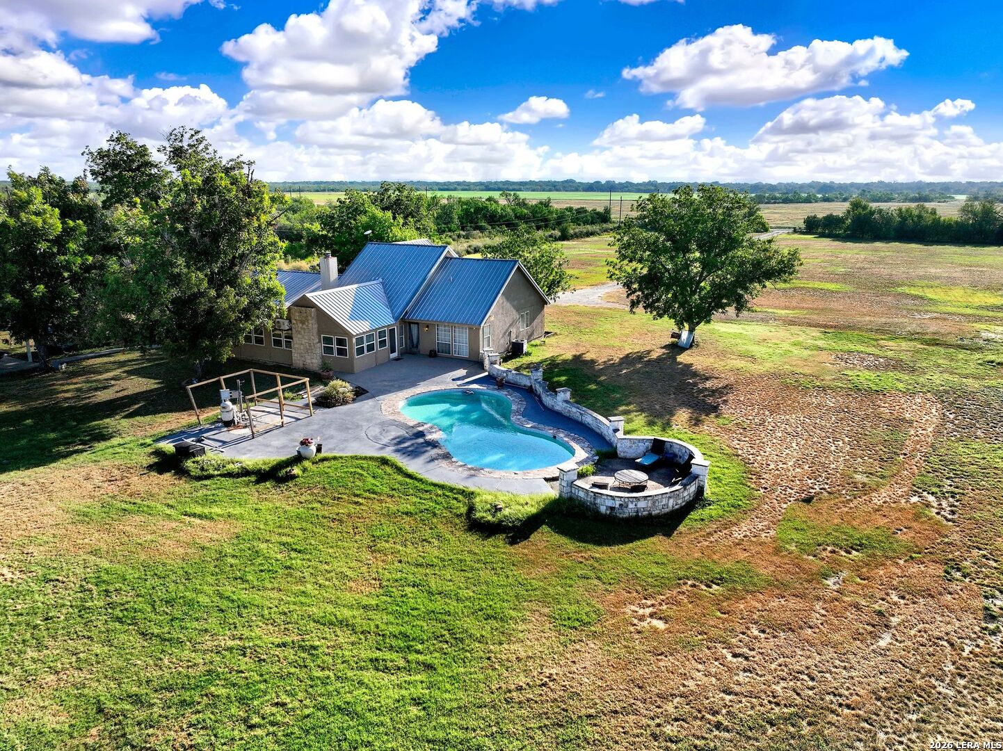 1466 County Road 456 Hondo TX 78861