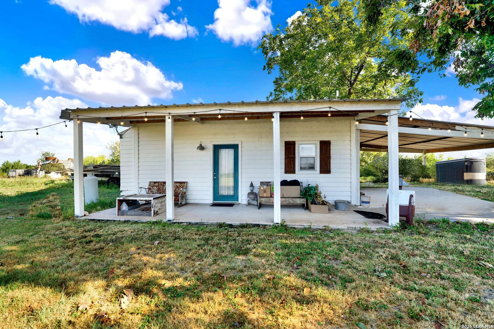 1466 County Road 456 Hondo TX 78861