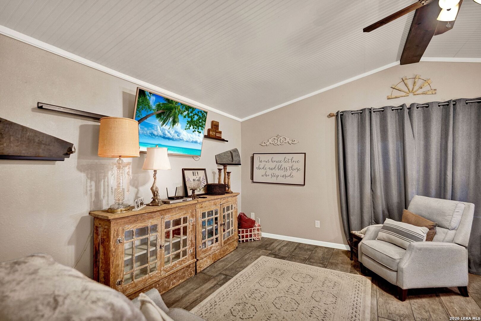 1466 County Road 456 Hondo TX 78861