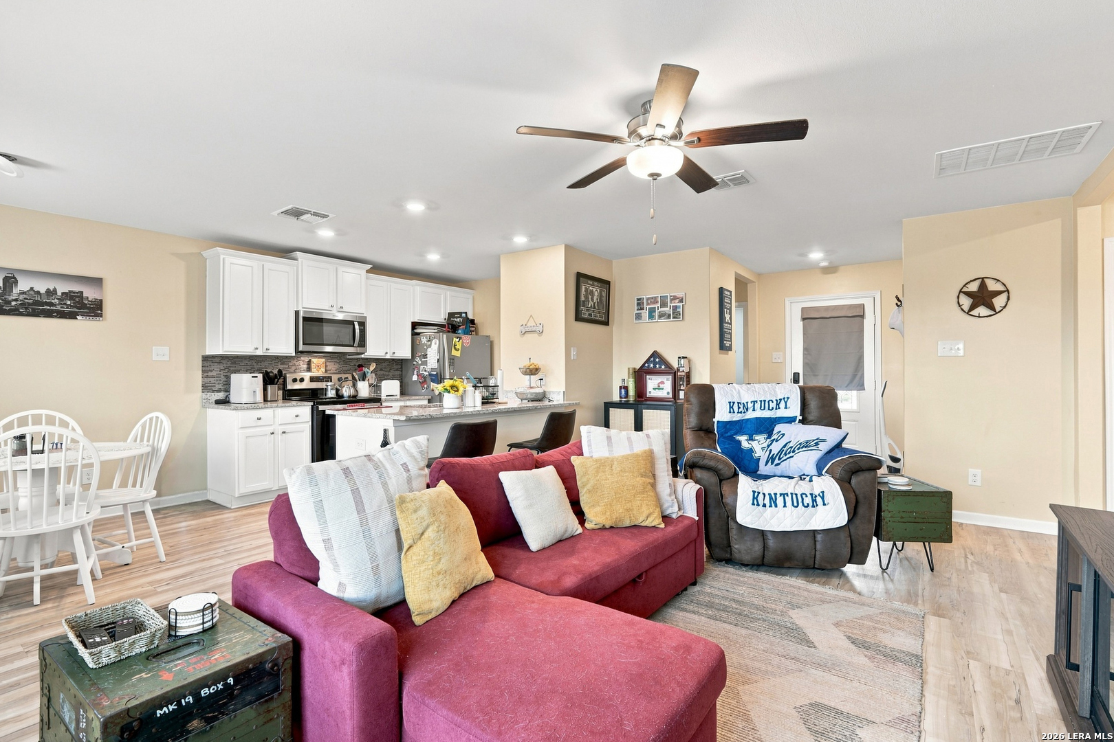 16000 Stratford Cove Lytle TX 78052