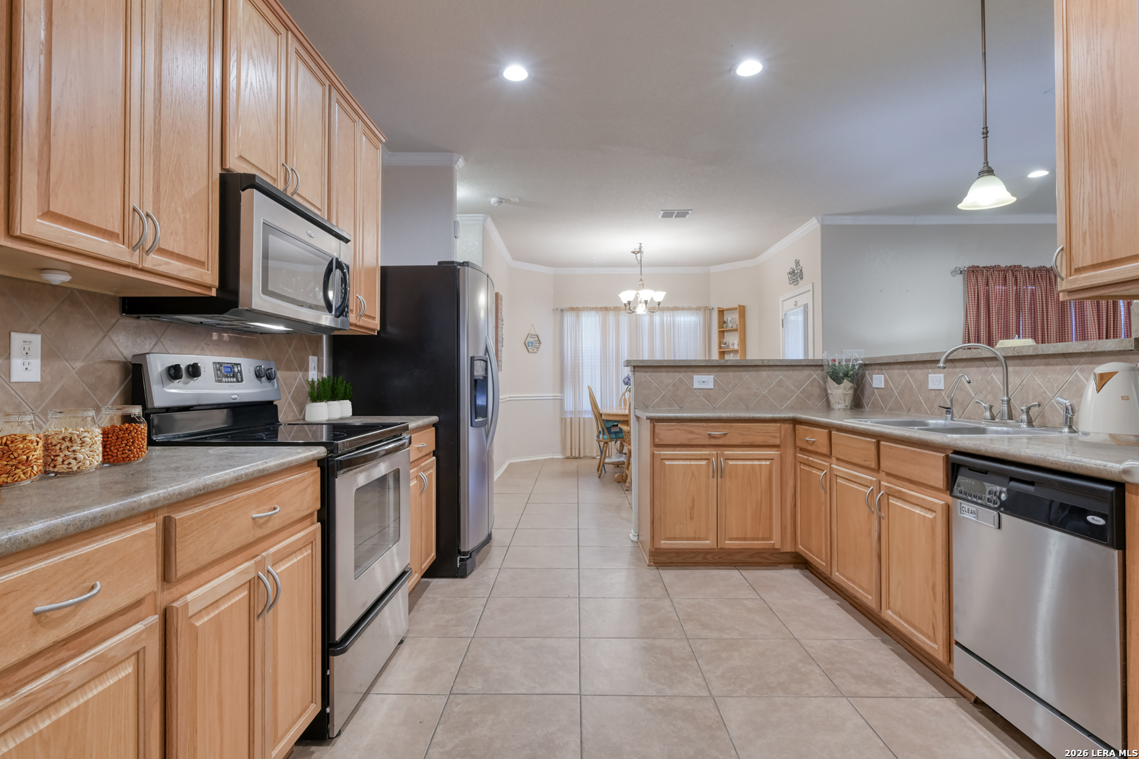 827 Point Cove San Antonio TX 78253