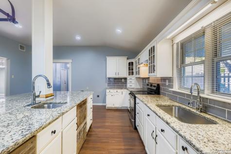 8614 Ridge Pilot San Antonio TX 78239