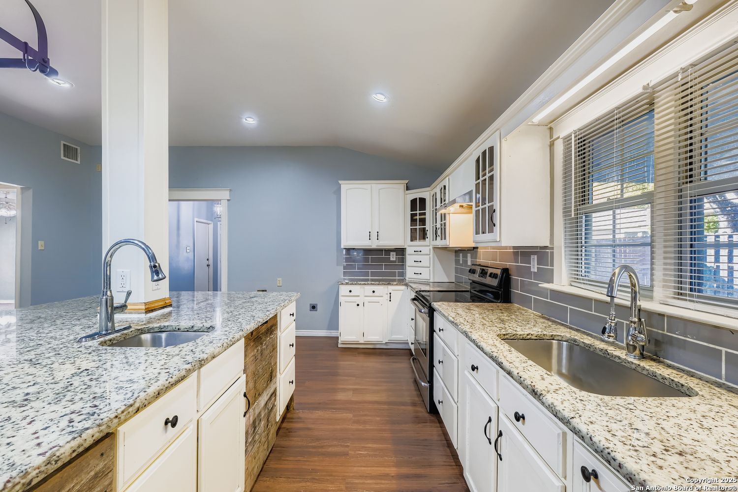 8614 Ridge Pilot San Antonio TX 78239