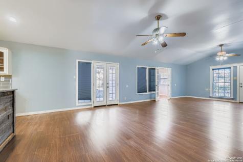 8614 Ridge Pilot San Antonio TX 78239