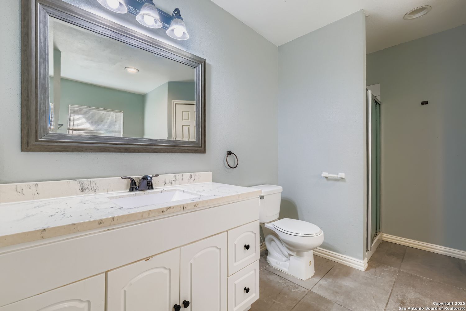 8614 Ridge Pilot San Antonio TX 78239