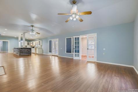 8614 Ridge Pilot San Antonio TX 78239