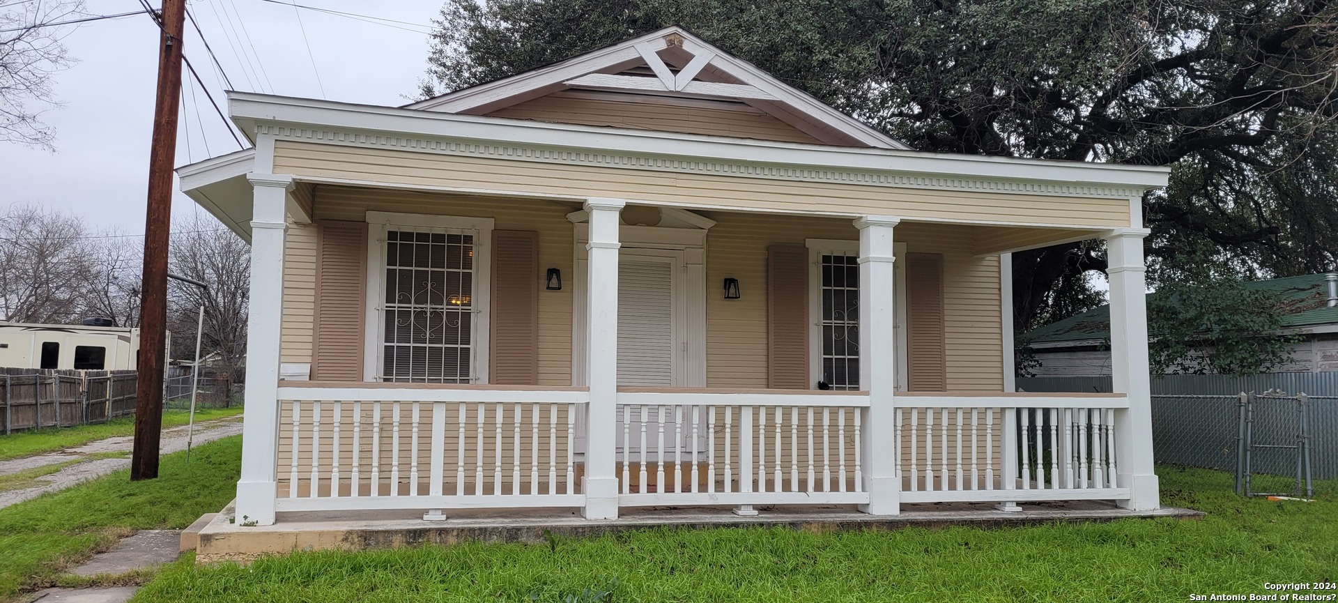 2008 S Olive Street San Antonio TX 78210