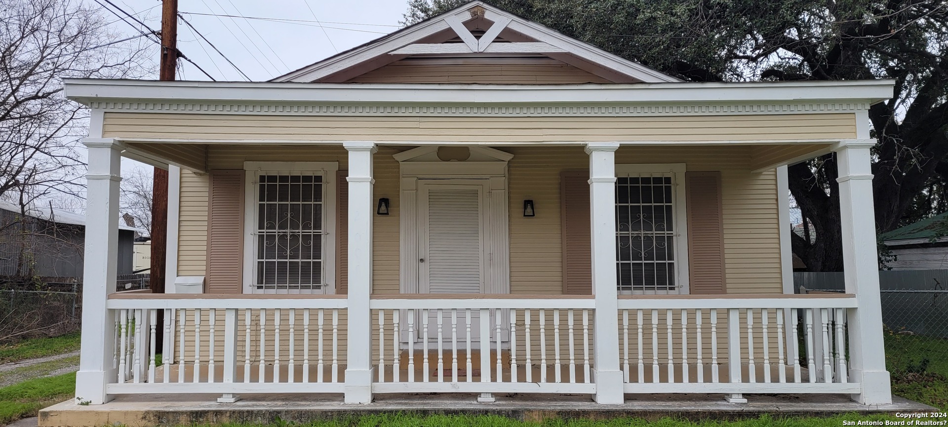 2008 S Olive Street San Antonio TX 78210