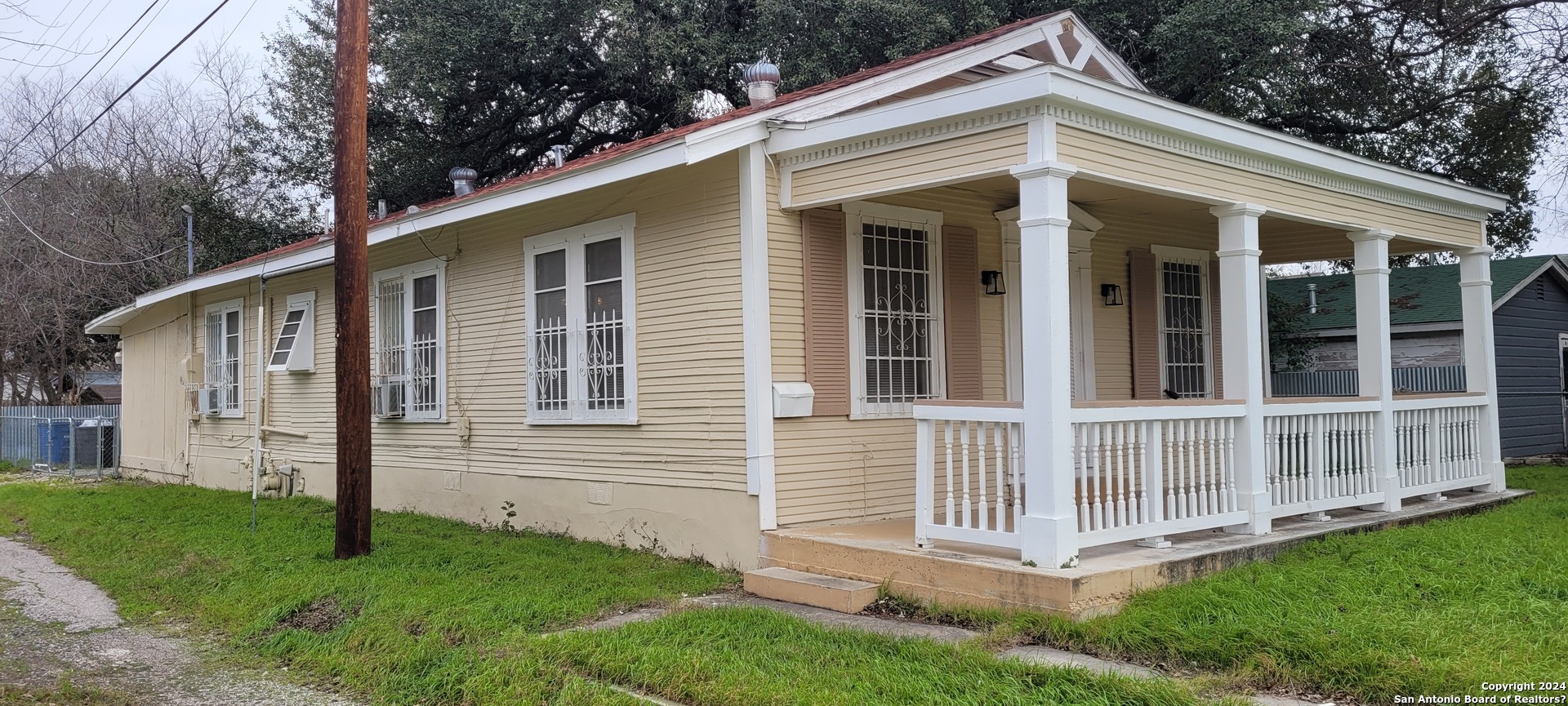 2008 S Olive Street San Antonio TX 78210