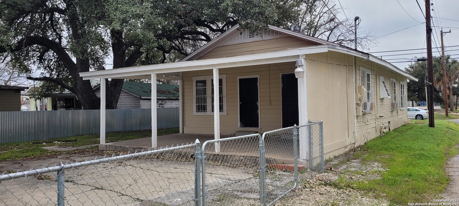 2008 S Olive Street San Antonio TX 78210