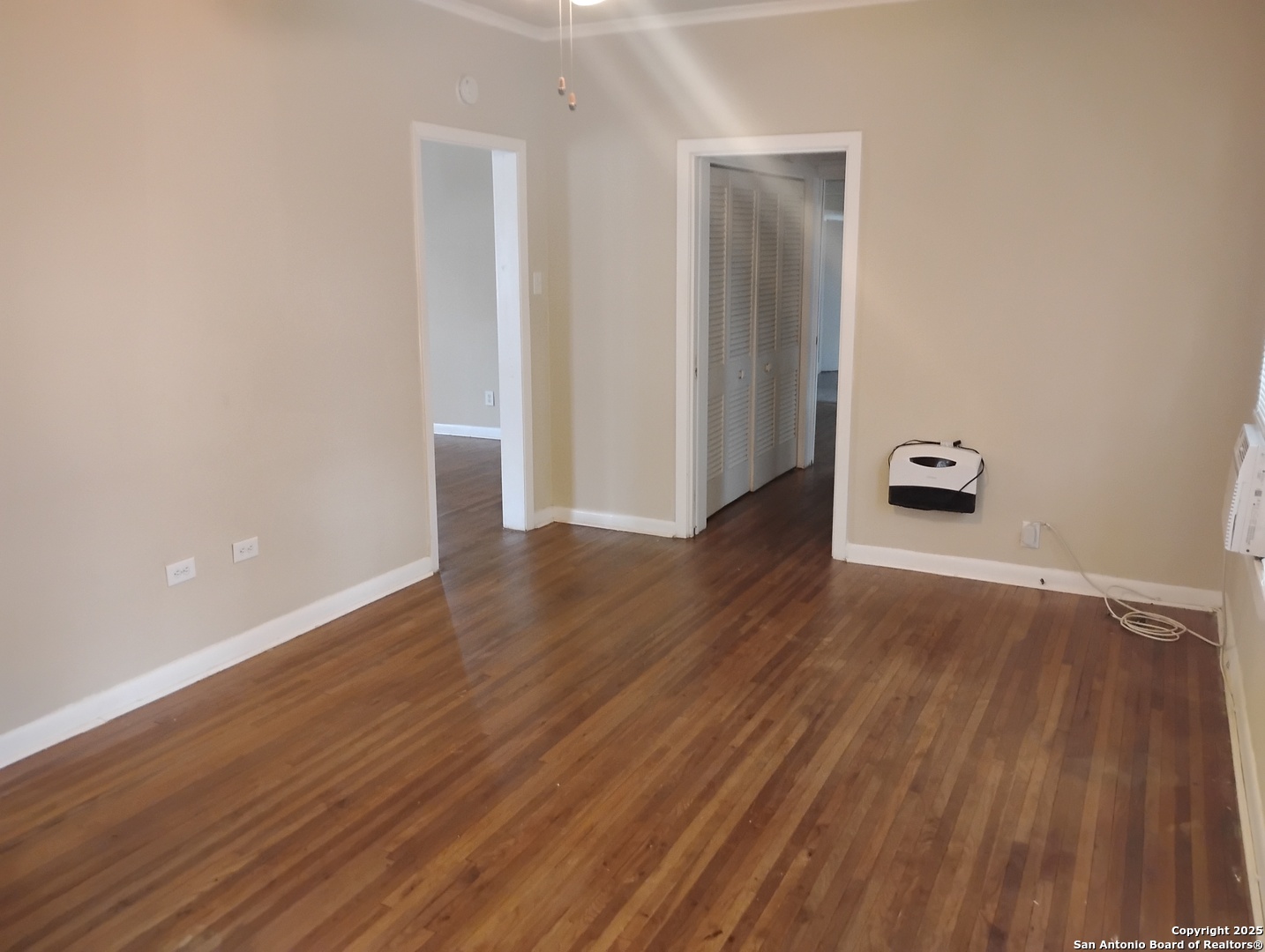 2008 S Olive Street San Antonio TX 78210