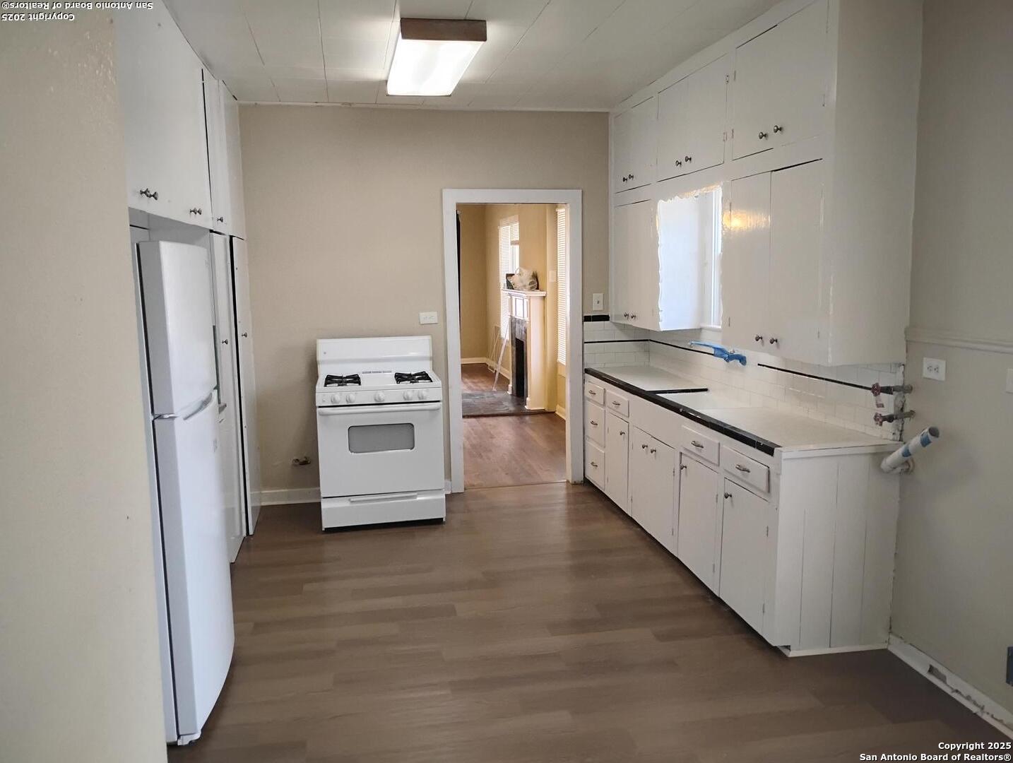 2008 S Olive Street San Antonio TX 78210