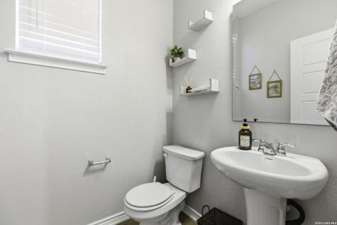 1303 Swan Court San Antonio TX 78245