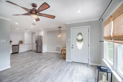 332 S Chiltipin Street Sinton TX 78387