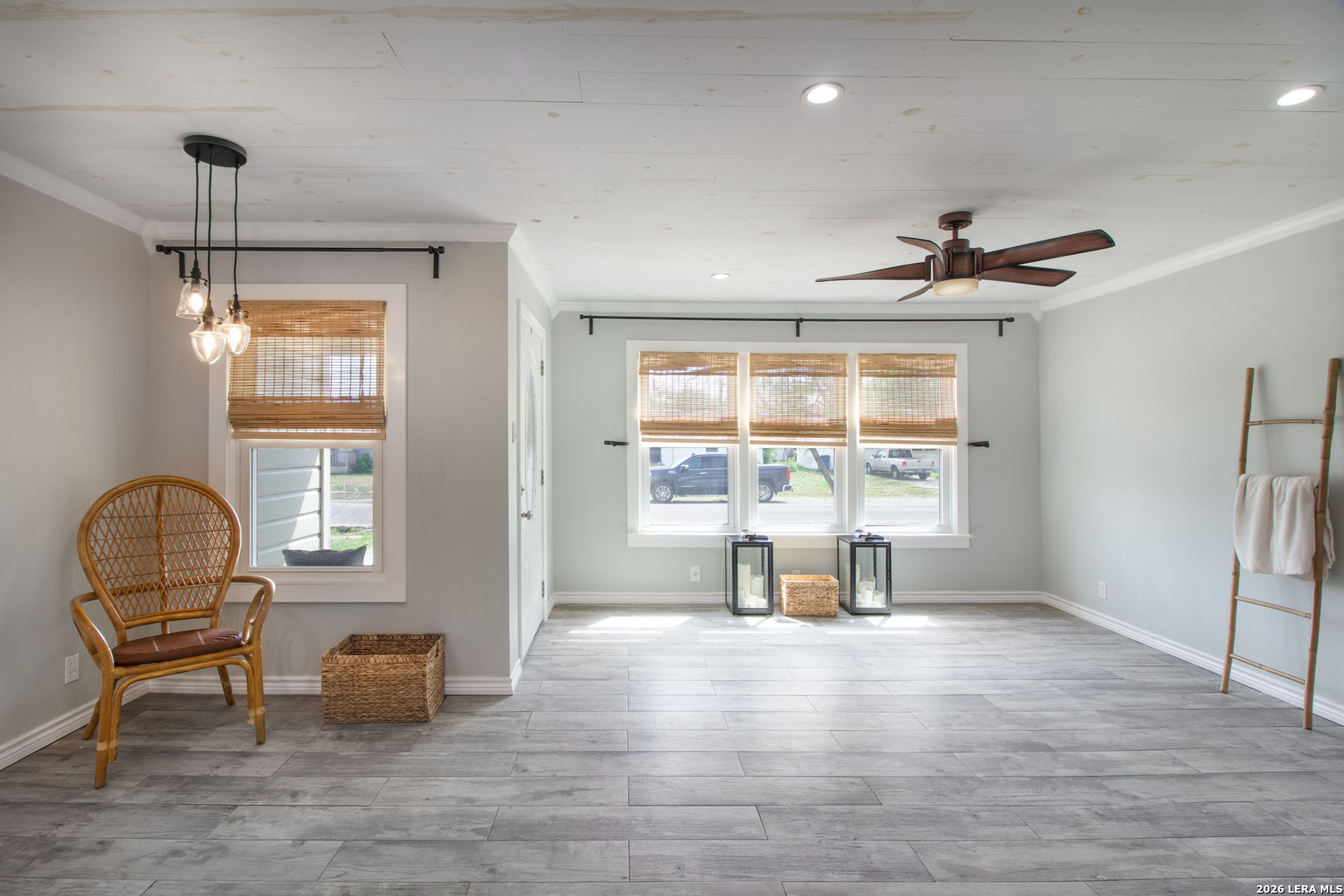 332 S Chiltipin Street Sinton TX 78387