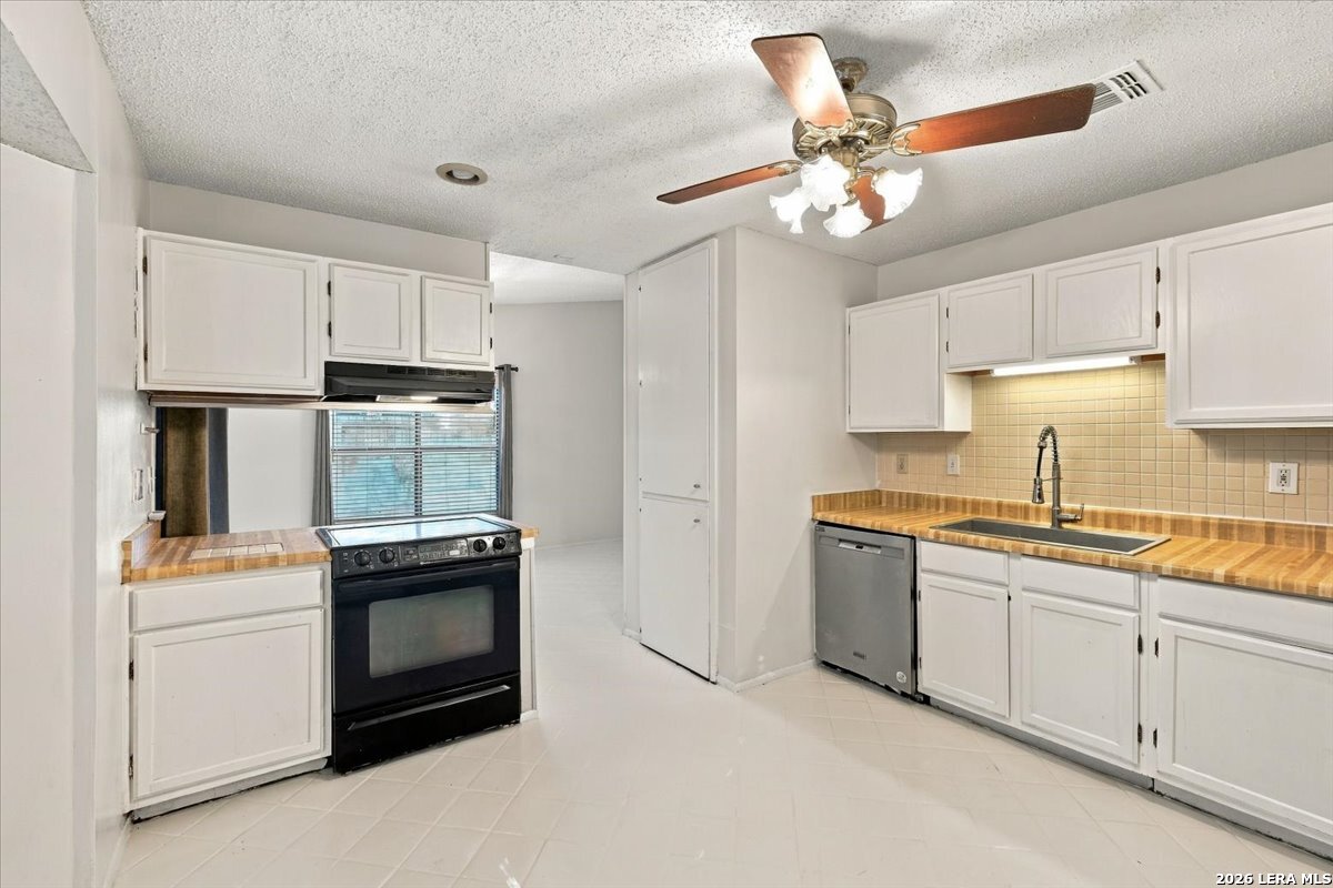 10315 Country Bluff San Antonio TX 78240