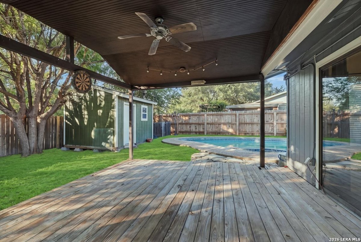10315 Country Bluff San Antonio TX 78240