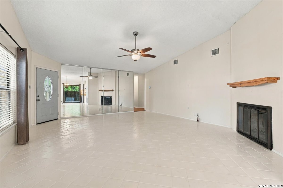 10315 Country Bluff San Antonio TX 78240