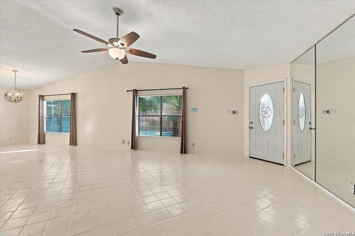 10315 Country Bluff San Antonio TX 78240