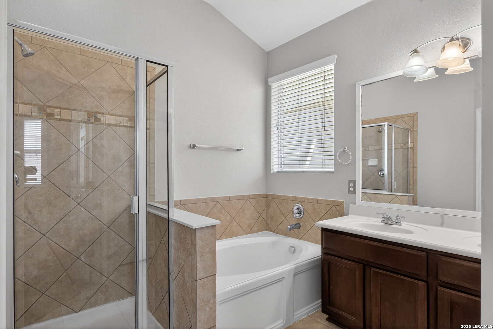 225 Country Vale Cibolo TX 78108