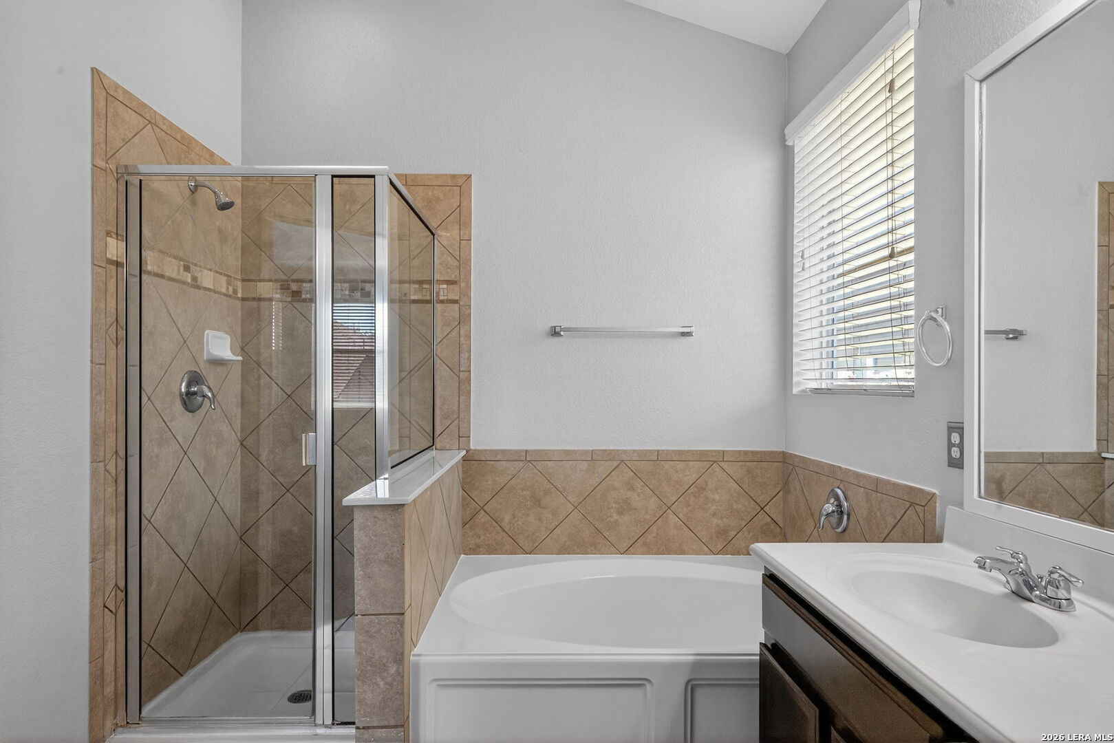 225 Country Vale Cibolo TX 78108