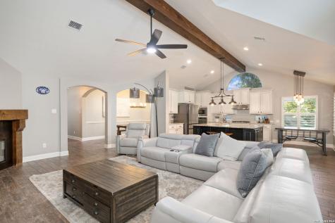 204 Becker Street Boerne TX 78006