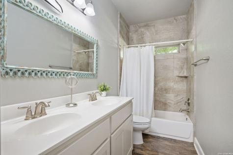204 Becker Street Boerne TX 78006