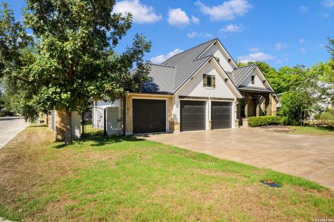 204 Becker Street Boerne TX 78006