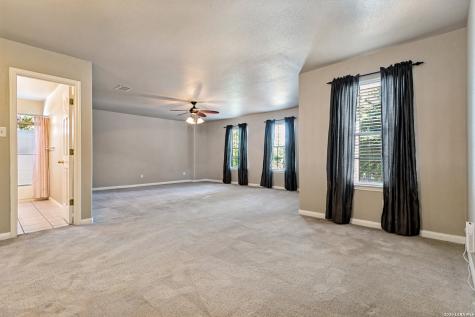1305 James Cook Windcrest TX 78239