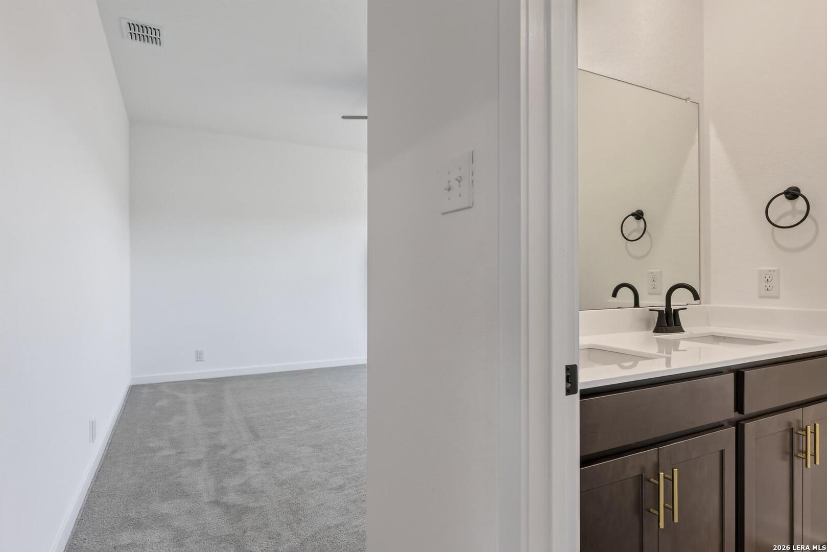 163 Thornbloom San Antonio TX 78253