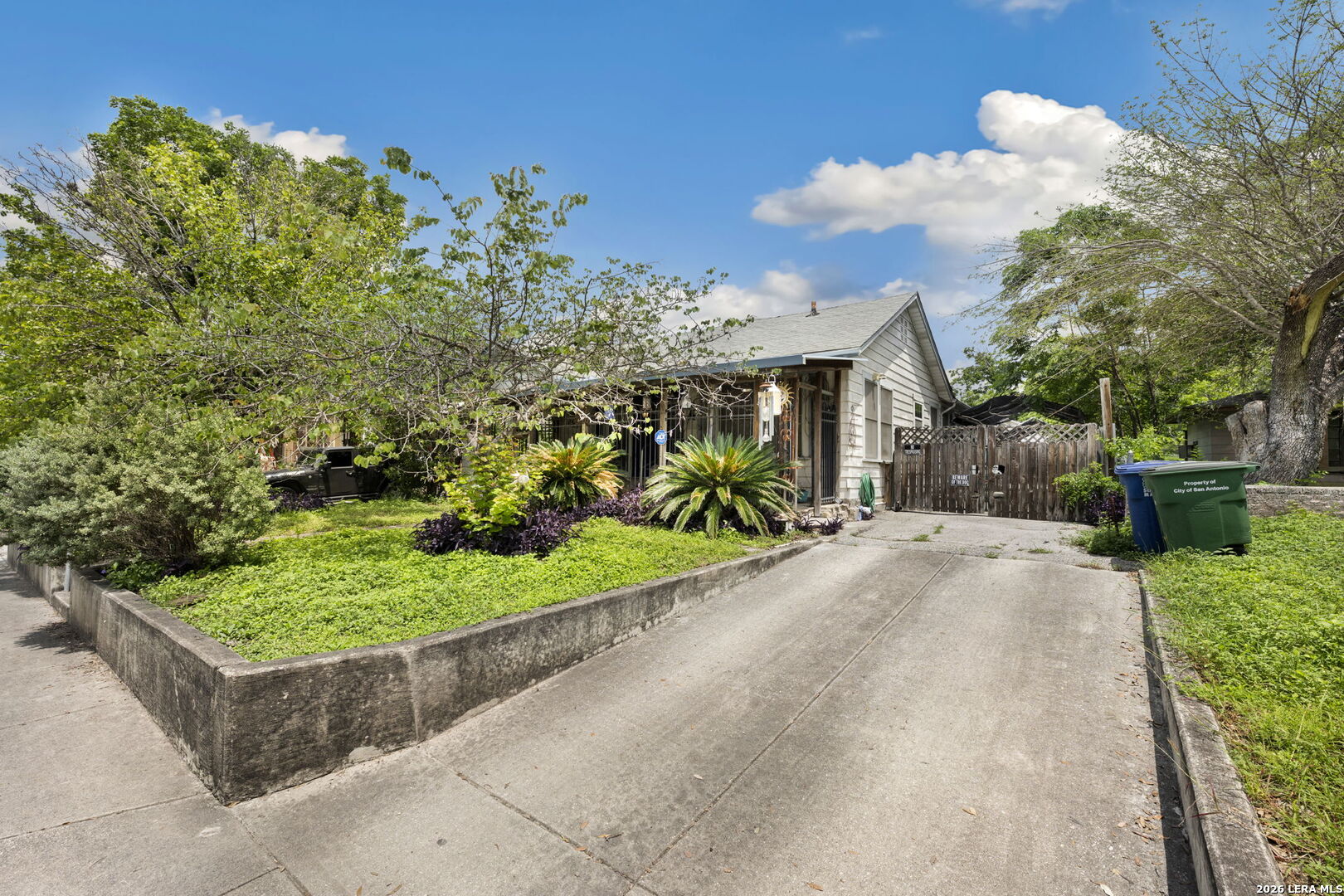 1927 W Woodlawn Avenue San Antonio TX 78201