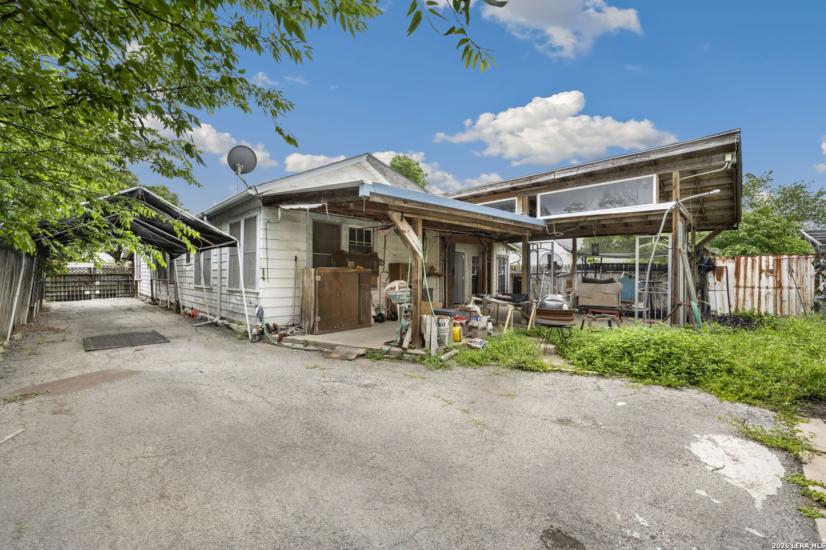 1927 W Woodlawn Avenue San Antonio TX 78201