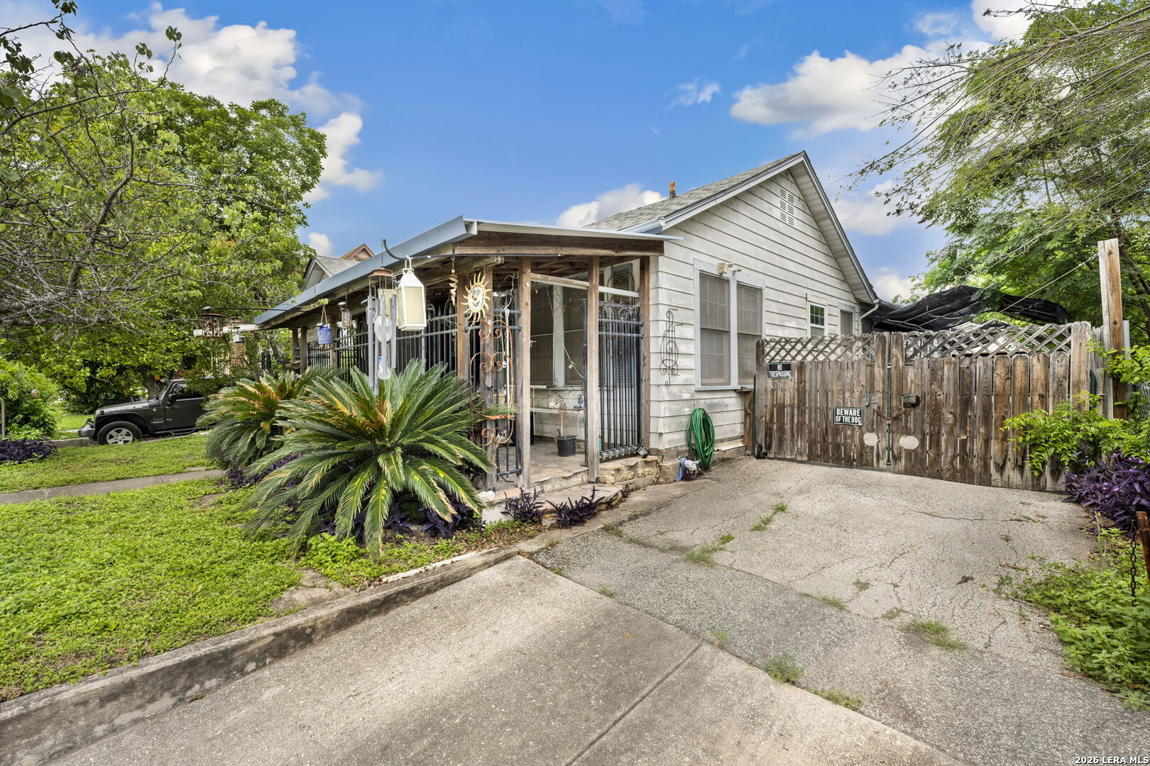 1927 W Woodlawn Avenue San Antonio TX 78201
