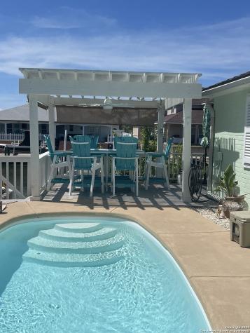 762 S Bay Aransas Pass TX 78336