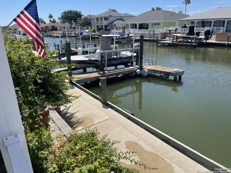 762 S Bay Aransas Pass TX 78336