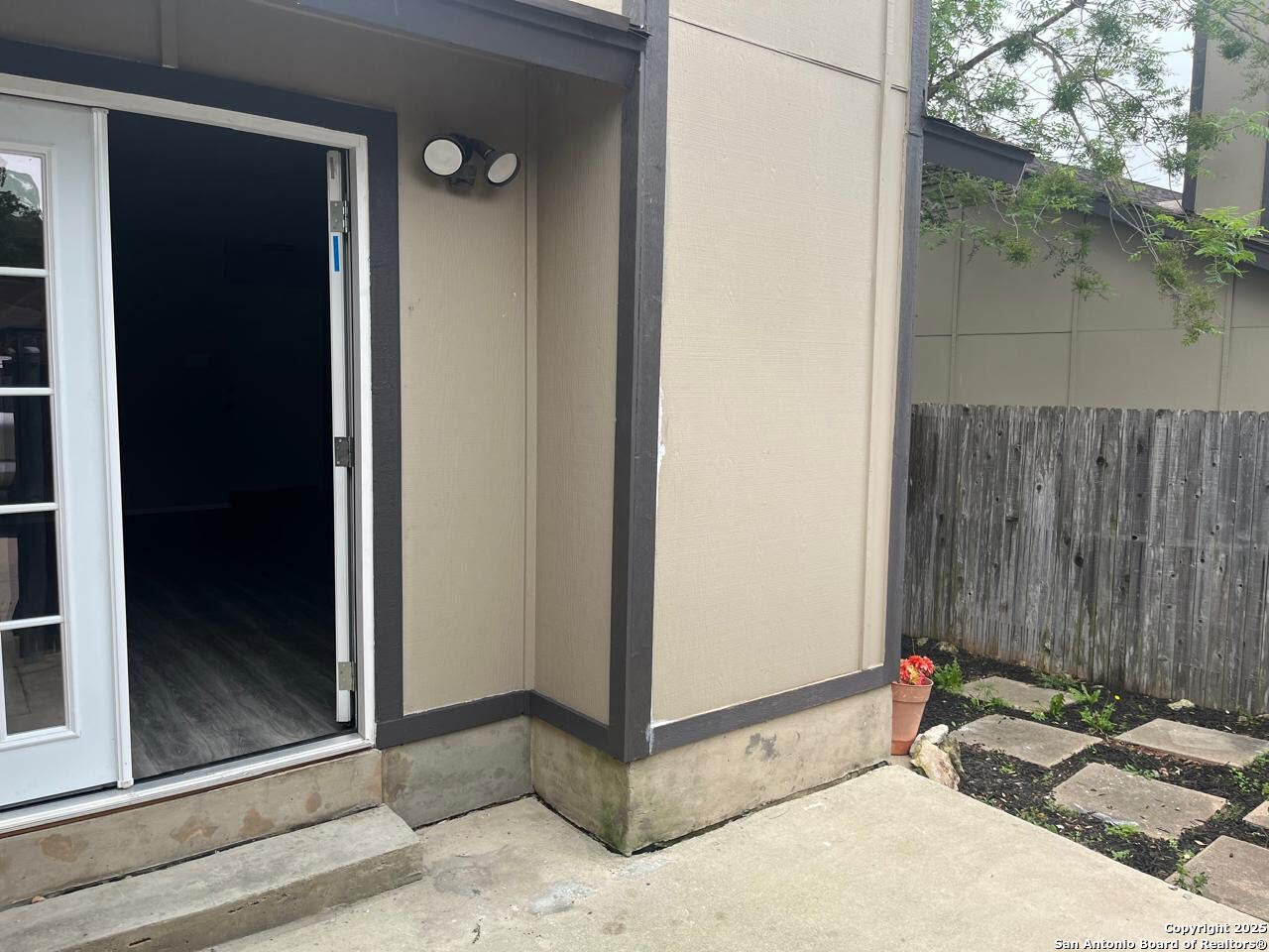 9345 Dover San Antonio TX 78250