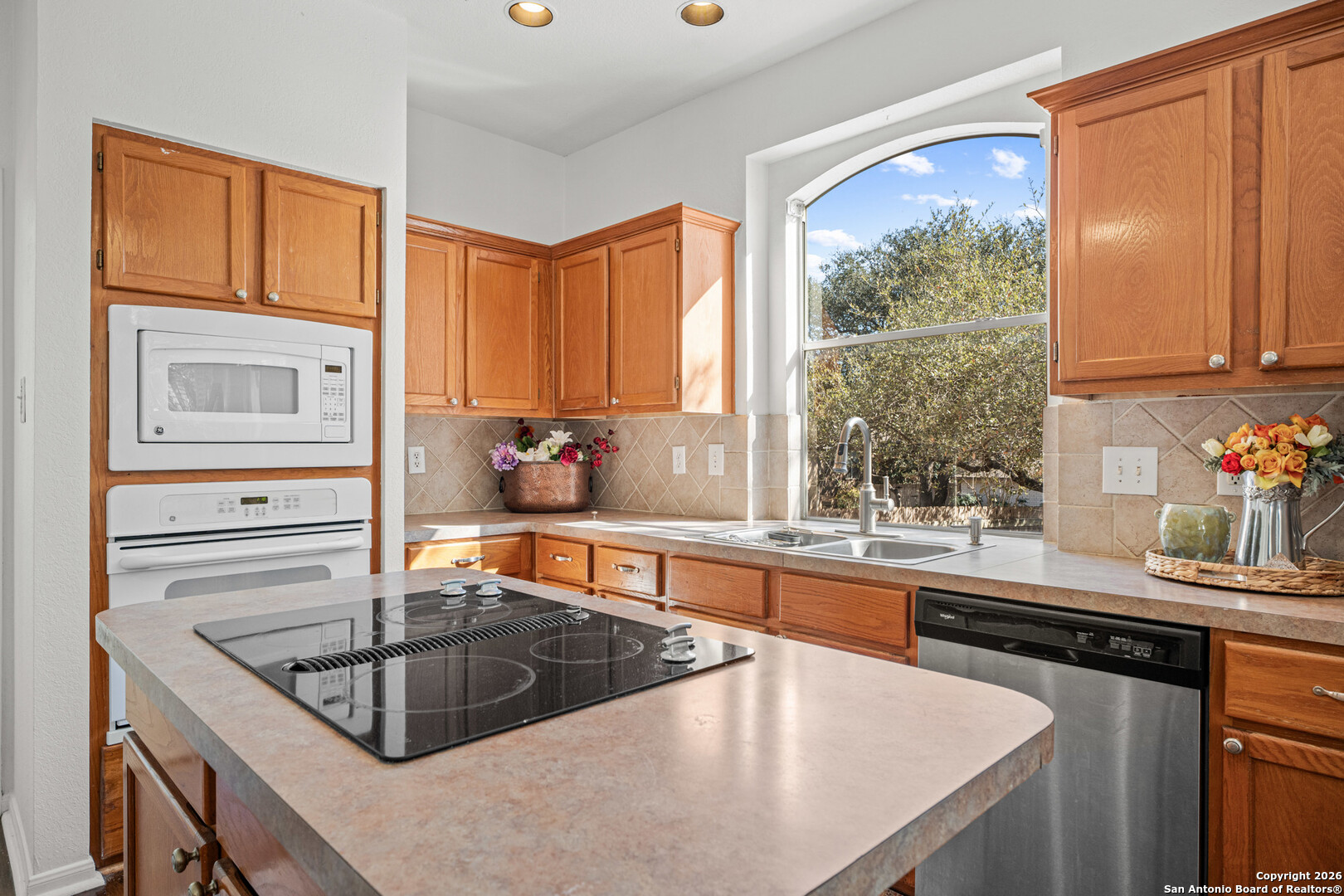 2402 Noor San Antonio TX 78248