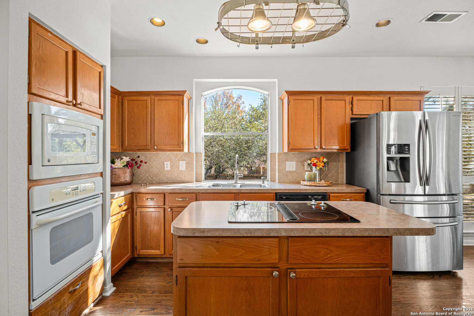 2402 Noor San Antonio TX 78248