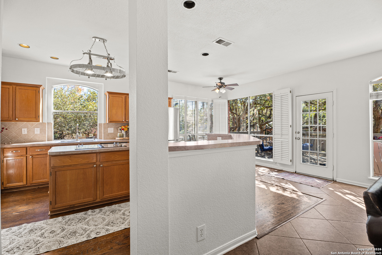 2402 Noor San Antonio TX 78248