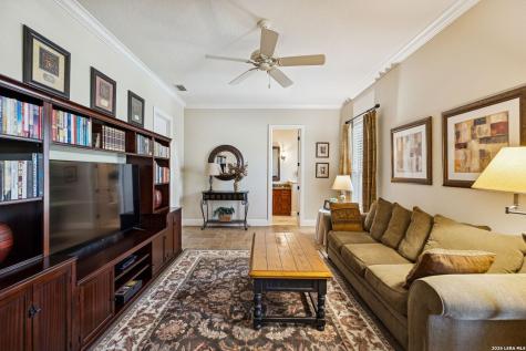 358 Mariposa Loop New Braunfels TX 78132