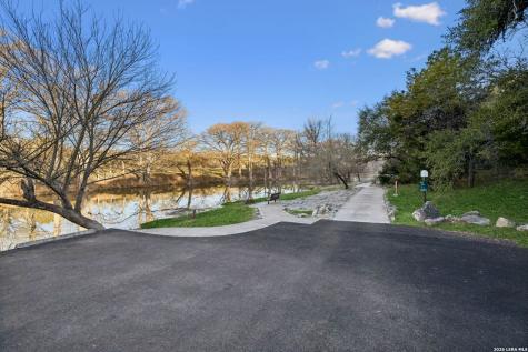 358 Mariposa Loop New Braunfels TX 78132
