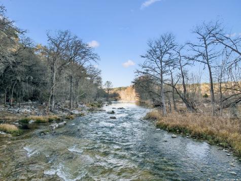 358 Mariposa Loop New Braunfels TX 78132