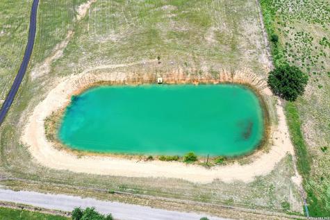 1188 County Road 328 Adkins TX 78101
